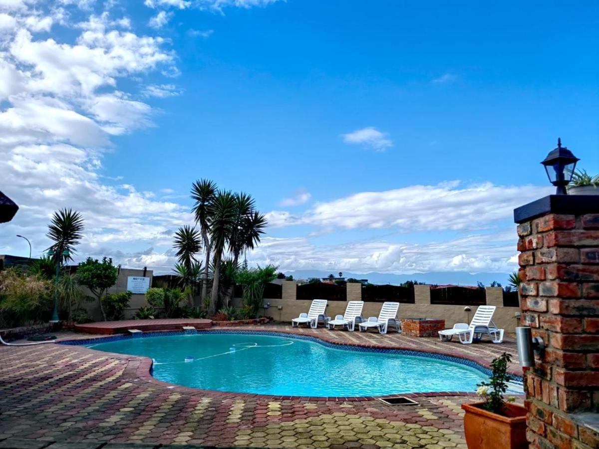 Aviators Paradise Guest House Mossel Bay Bagian luar foto